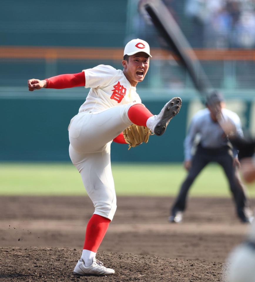 　先発し力投する智弁和歌山・渡辺颯人（撮影・山口登）