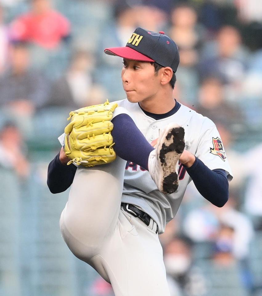 　７回から２番手で登板する浦和実・石戸颯汰（撮影・西田忠信）