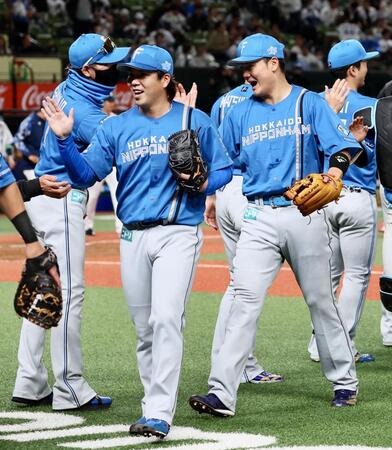 開幕戦勝利の日本ハム・新庄監督　初開幕弾の清宮幸は褒めず「打ったっけ？（笑）バナナ食べてた」も引き締め「これでわいわい喜んでるようではまだまだ」