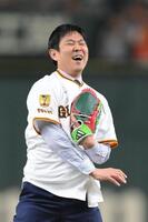 　開幕戦のセレモニアルピッチを務めた日本代表・森保監督（撮影・伊藤笙子）