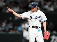 　３回、ナインとアイコンタクトをとる今井（撮影・中島達哉）