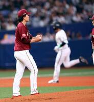 　２回、太田に先制２ランを許す早川（撮影・山口登）