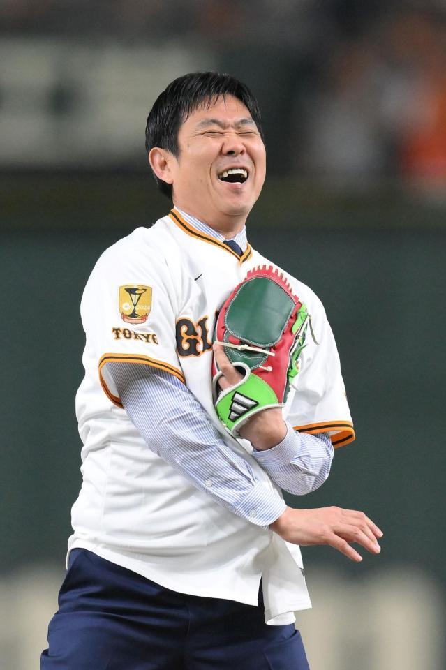 　開幕戦のセレモニアルピッチを務めた日本代表・森保監督（撮影・伊藤笙子）