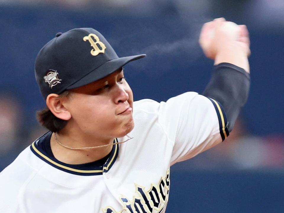 　楽天打線を相手に力投する宮城（撮影・立川洋一郎）