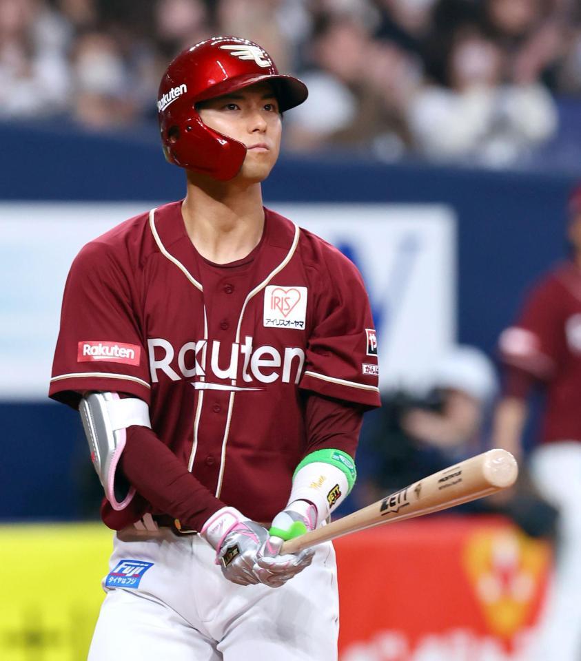 　１回、空振り三振に倒れる宗山（撮影・山口登）