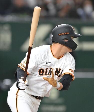 　２回、中前打を放つ中山（撮影・伊藤笙子）