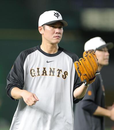 　スタメンを外れた坂本（撮影・西岡正）