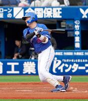 　２回、木下が左前に先制適時打を放つ