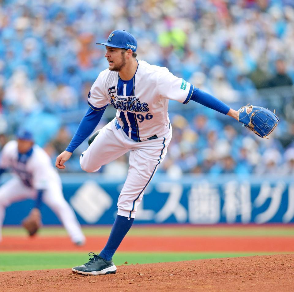 　中日戦に先発したバウアー