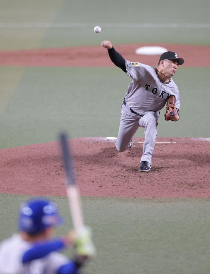 　中日戦に先発し力投する田中将（撮影・西岡正）