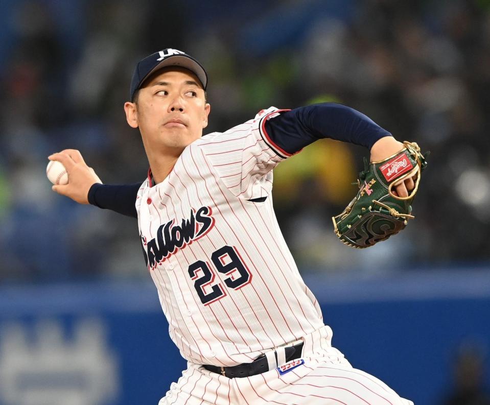 　好投する小川（撮影・園田高夫）