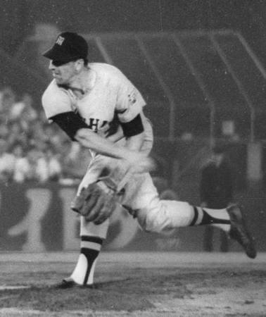 　阪神のジーン・バッキー投手＝１９６５年