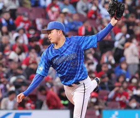 　先発し力投する石田裕（撮影・市尻達拡）