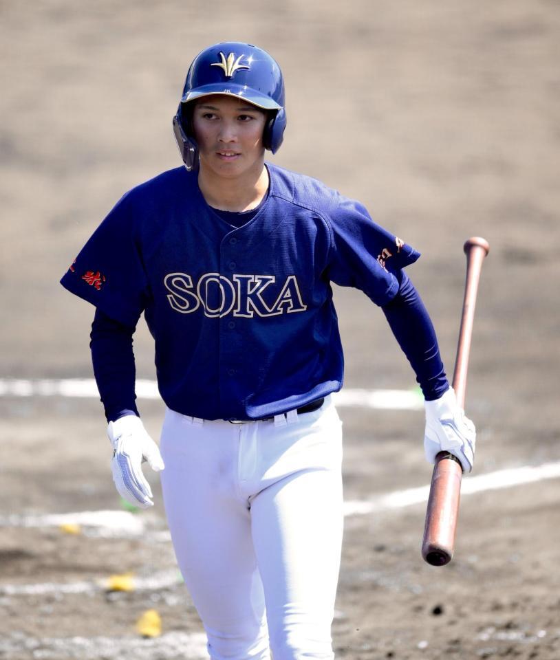 昨夏甲子園で令和版「奇跡のバックホーム」 創価大・飛田優悟が開幕