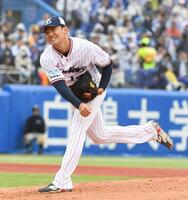 　中日打線に立ち向かう奥川（撮影・佐藤厚）