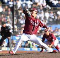 　味方の援護点を背に力投する古謝（撮影・開出牧）