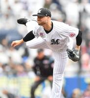 　力投するボス（撮影・開出牧）