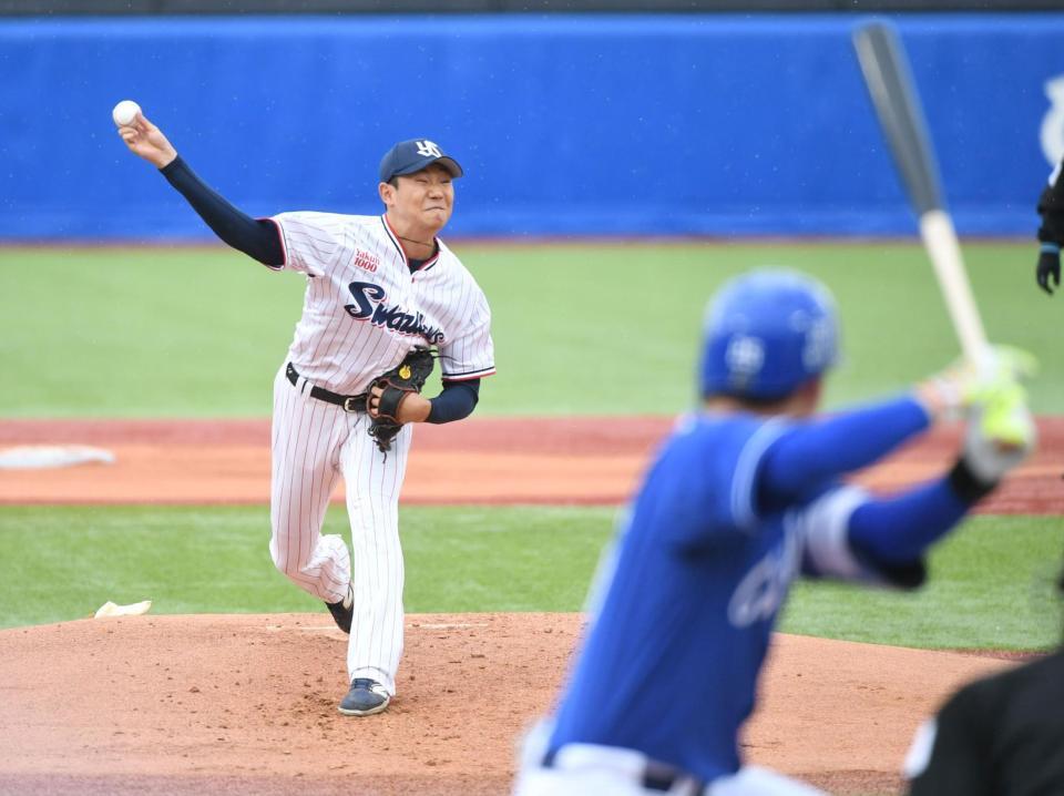 　１回、石川昂と対決する奥川（撮影・佐藤厚）