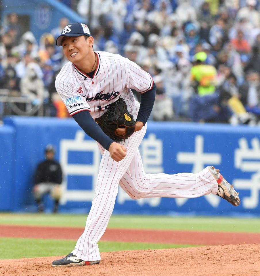 　中日打線に立ち向かう奥川（撮影・佐藤厚）