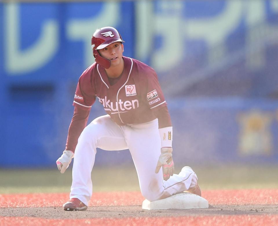 　ロッテ戦で二盗に成功する宗山＝５日