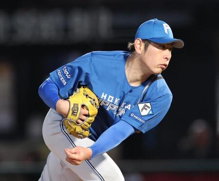 　力投する加藤貴（撮影・金田祐二）