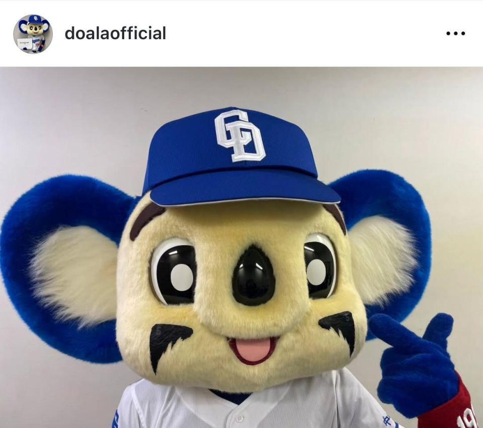ドアラ公式インスタグラム（ｄｏａｌａｏｆｆｉｃｉａｌ）より