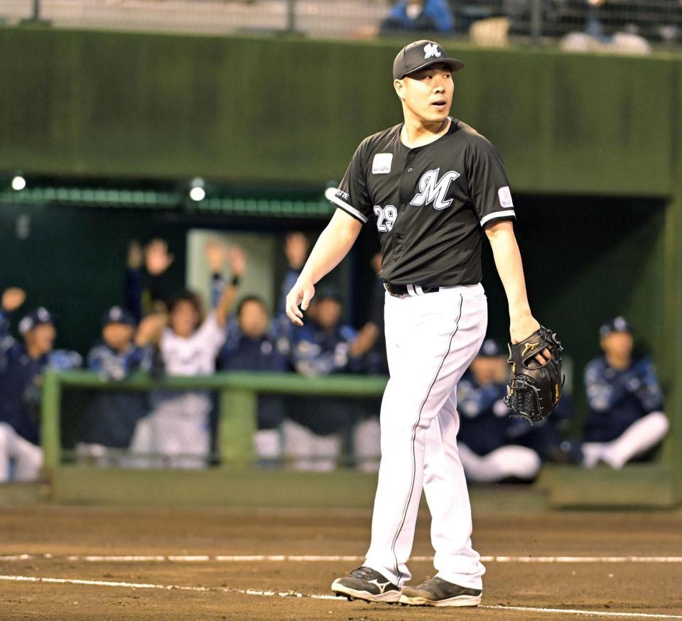 　初回に２点を奪われた西野（撮影・持木克友）