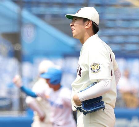 　４回、秋元にソロを浴びた早大・伊藤樹（撮影・佐々木彰尚）