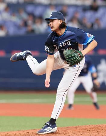 　オリックス打線を相手に力投する高橋（撮影・立川洋一郎）