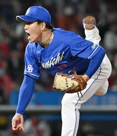 　広島戦に先発し、７回無失点で今季初勝利を挙げた中日・柳＝マツダ