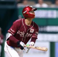 　３回、宗山はプロ１号の先制ソロ本塁打を放つ