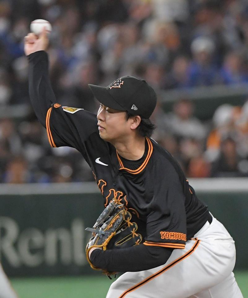 　ＤｅＮＡ打線に立ち向かう山崎（撮影・佐藤厚）