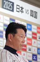 　韓国戦を見据える侍ジャパン・井端監督（撮影・吉澤敬太）