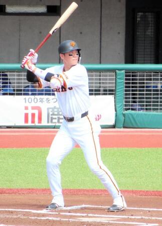 　２軍戦に出場した坂本