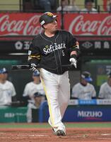 　４回、山川は空振り三振に倒れる（撮影・佐藤厚）