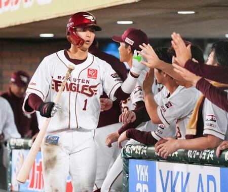 楽天・ドラ１宗山　プロ２号で零敗阻止　本拠地初弾＆プロ初猛打賞にファン熱狂「福岡で打った時よりも一気に盛り上がる」