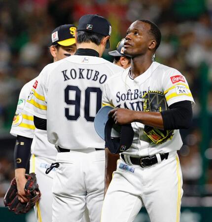 【写真】交代を告げられ天を仰ぐモイネロ めっちゃ切ない表情