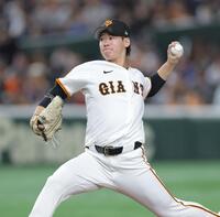 　中日戦に先発する井上（撮影・西岡正）