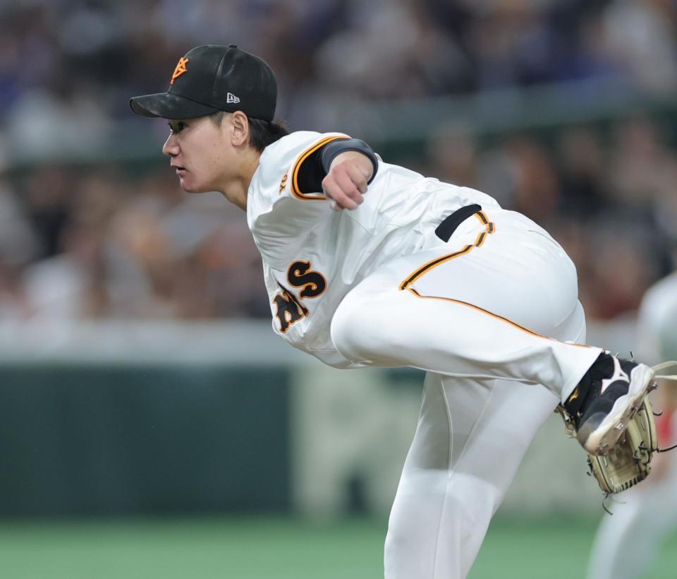 　４回、中日打線に対して力投する井上（撮影・西岡正）