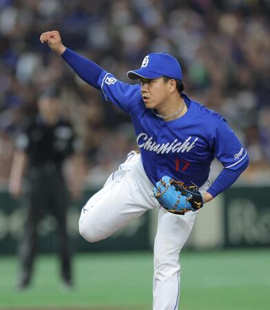 中日　柳裕也に異変か？五回２死からマウンドにトレーナーが駆けつける　５回を投げ終え降板　ベンチで井上監督らと言葉をかわす