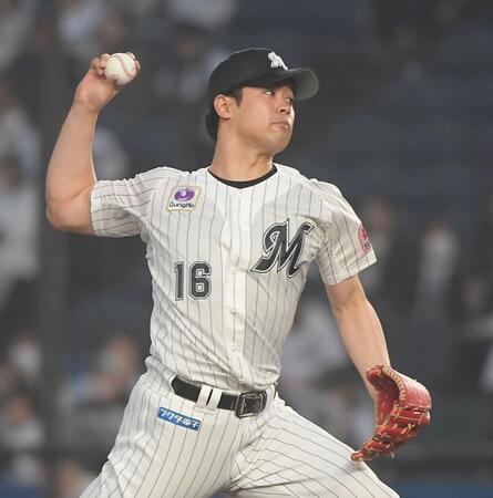 　西武打線に立ち向かう種市（撮影・佐藤厚）