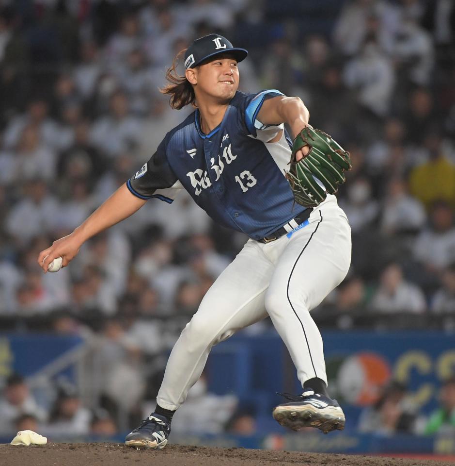 　久々の勝利を目指し力投する高橋（撮影・佐藤厚）