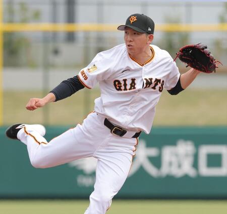 　４回、力投する戸郷（撮影・西岡正）