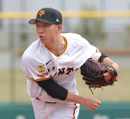 　３回に２番手として登板し、力投する戸郷（撮影・西岡正）