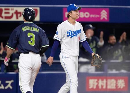 中日・高橋宏斗がまさかの大乱調　四回途中４失点でＫＯ　押し出し四球で井上監督が交代決断