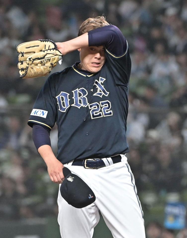 　１回、先制点を奪われた九里（撮影・持木克友）