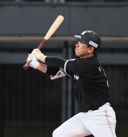 ロッテ・３７歳角中が勝ち越し弾　１号「すごくうれしいが、内容的には満足できない」