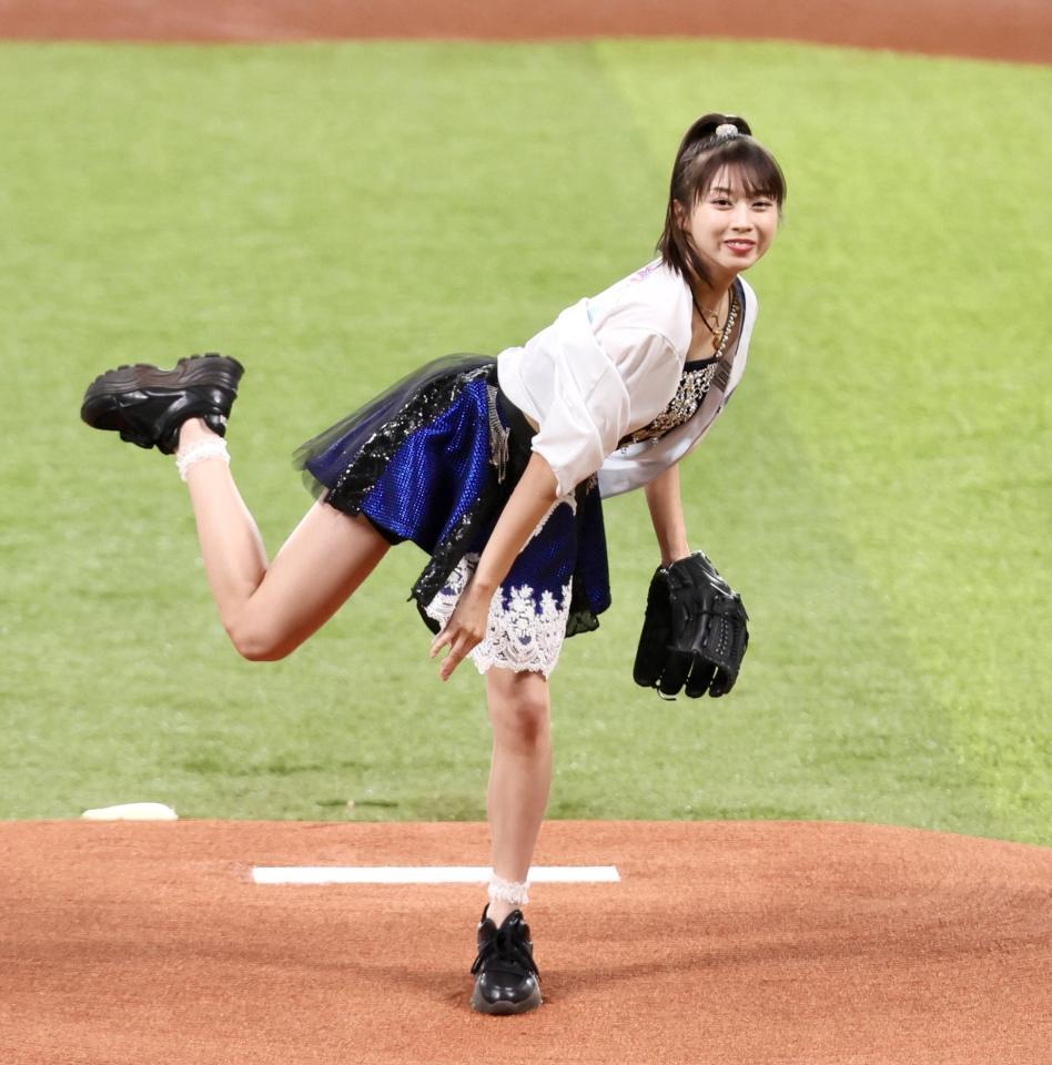 牧野真莉愛　ファースト 