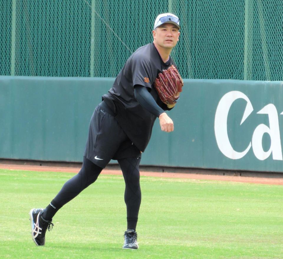 　５月１日の広島戦へ向けて調整する田中将