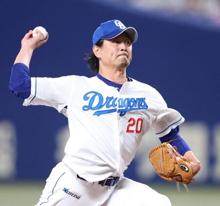 　３回、力投する先発投手の涌井（撮影・中田匡峻）